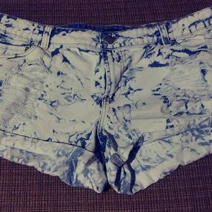 Plus size 16 shorts.